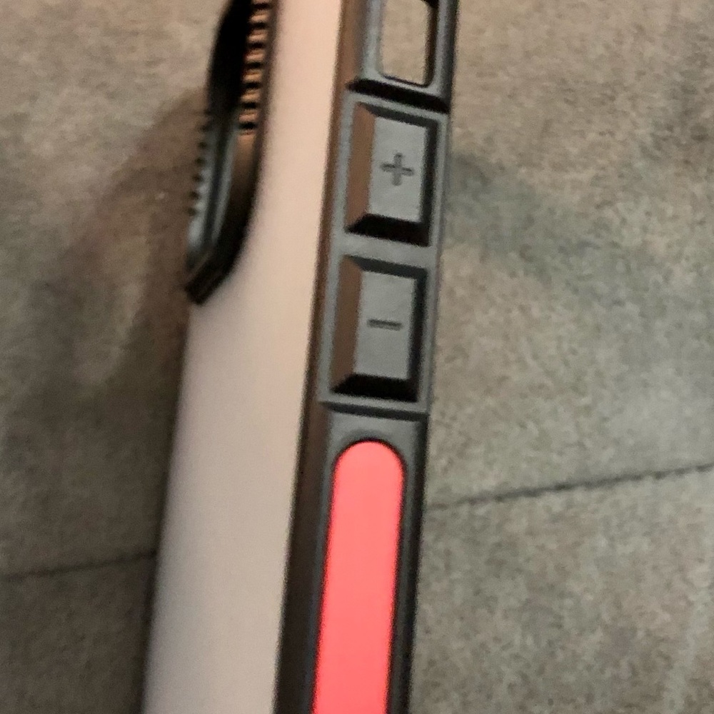 iPhone 13 pro max red/black case